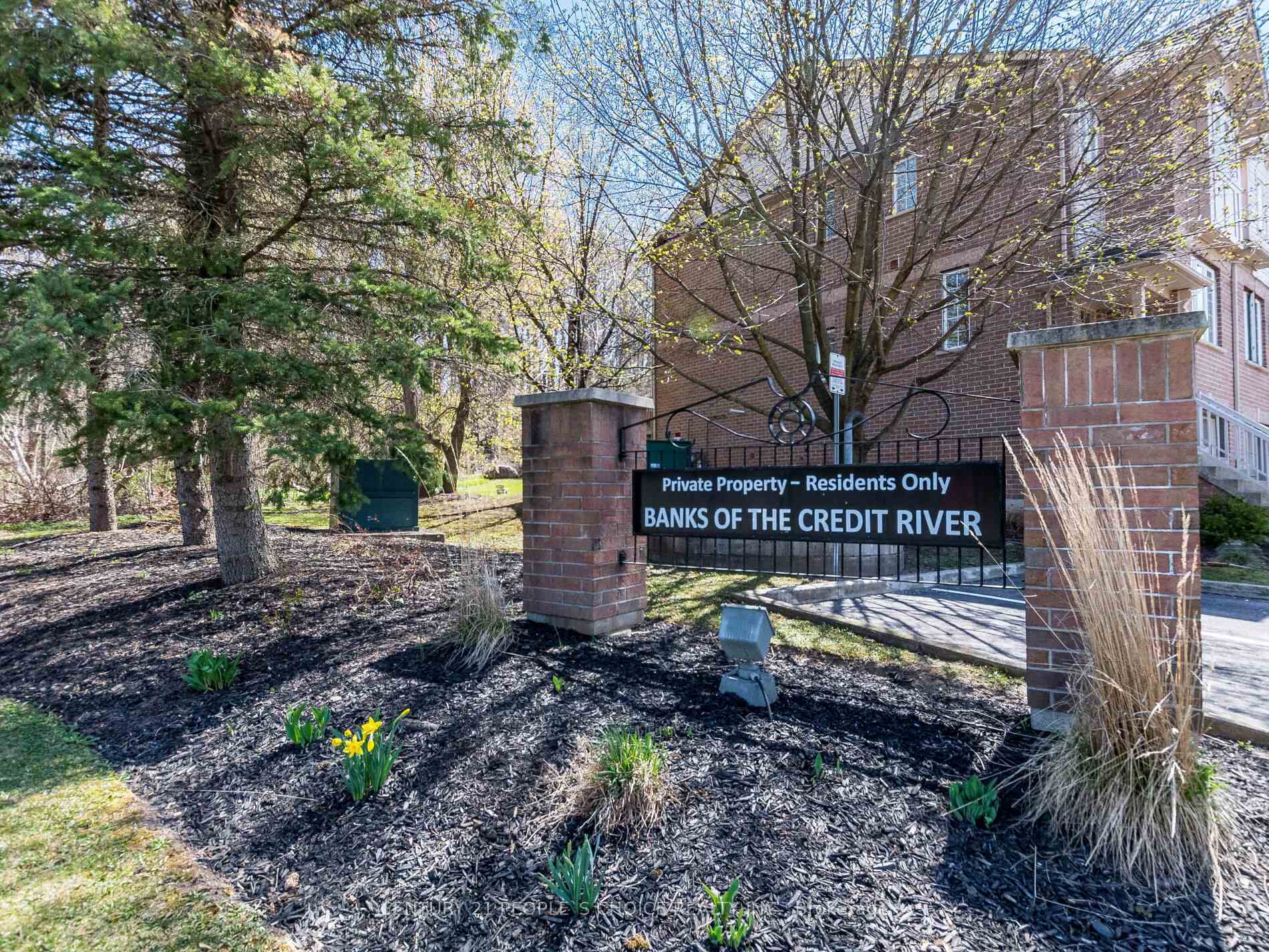 Property Photo: 18 Palomino Trail ON L7G 6E9