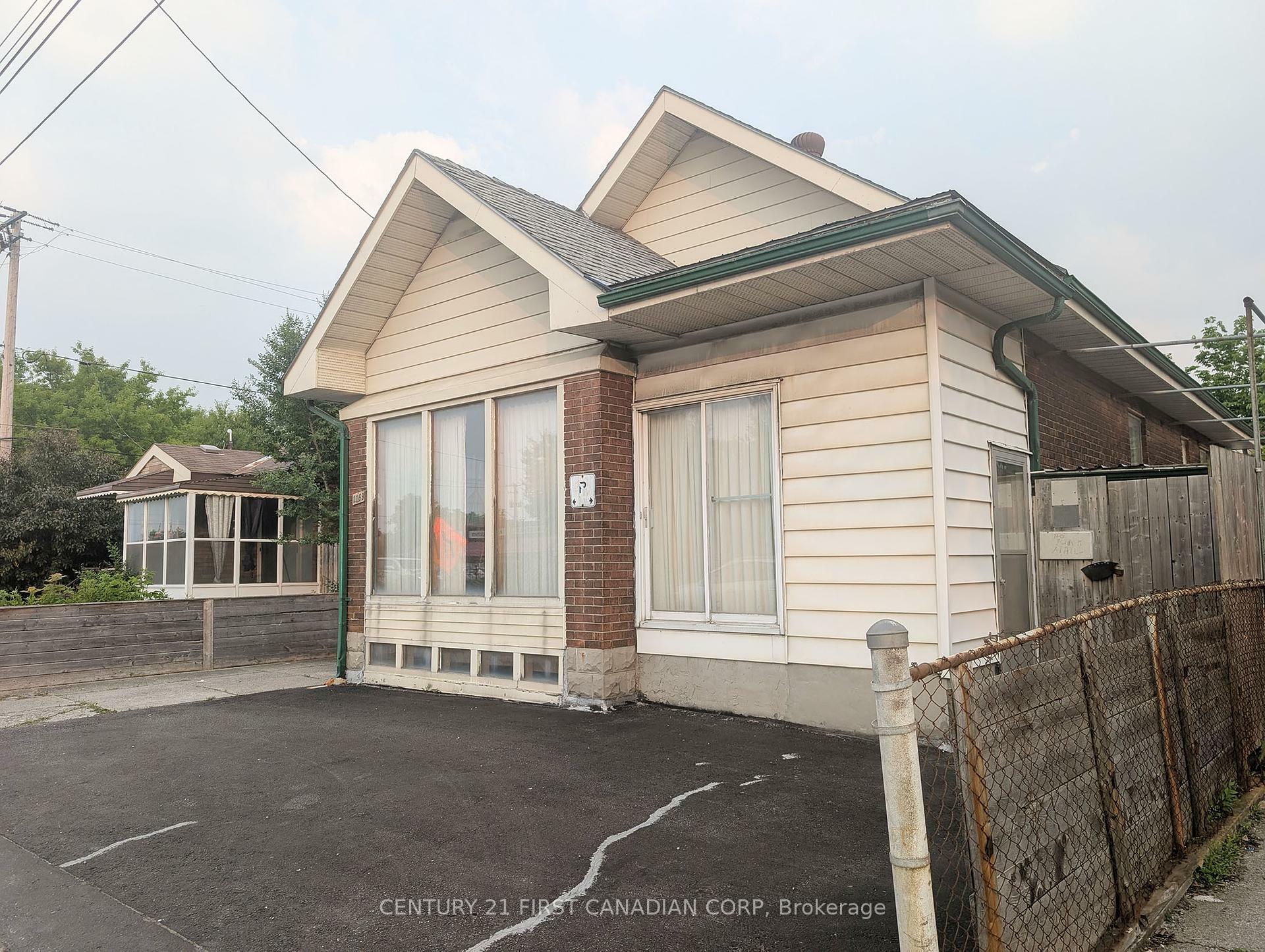 Property Photo: 1169 Oxford Street E ON N5Y 3L7