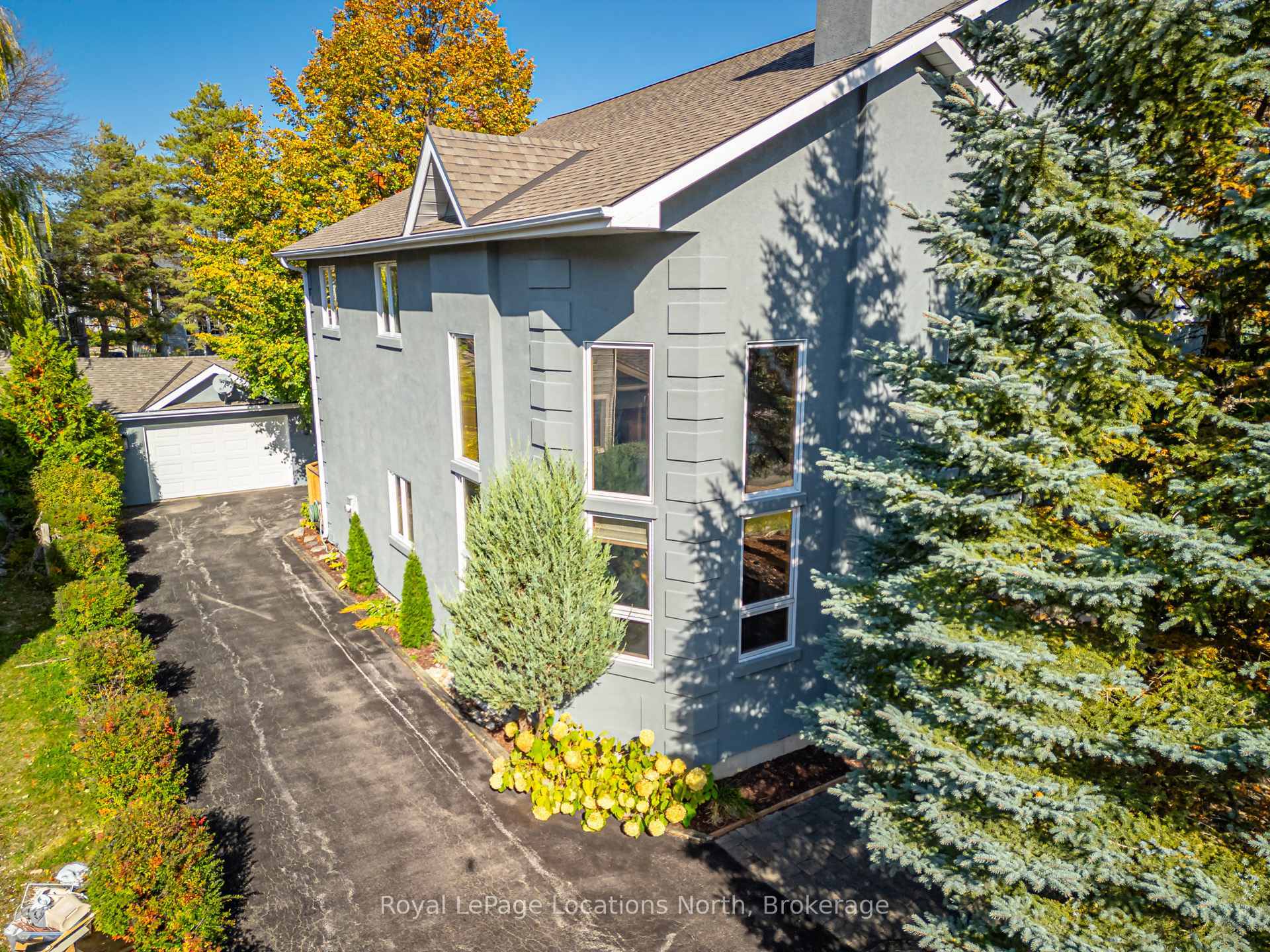 Property Photo: 137 Pioneer Lane ON L9Y 0M7