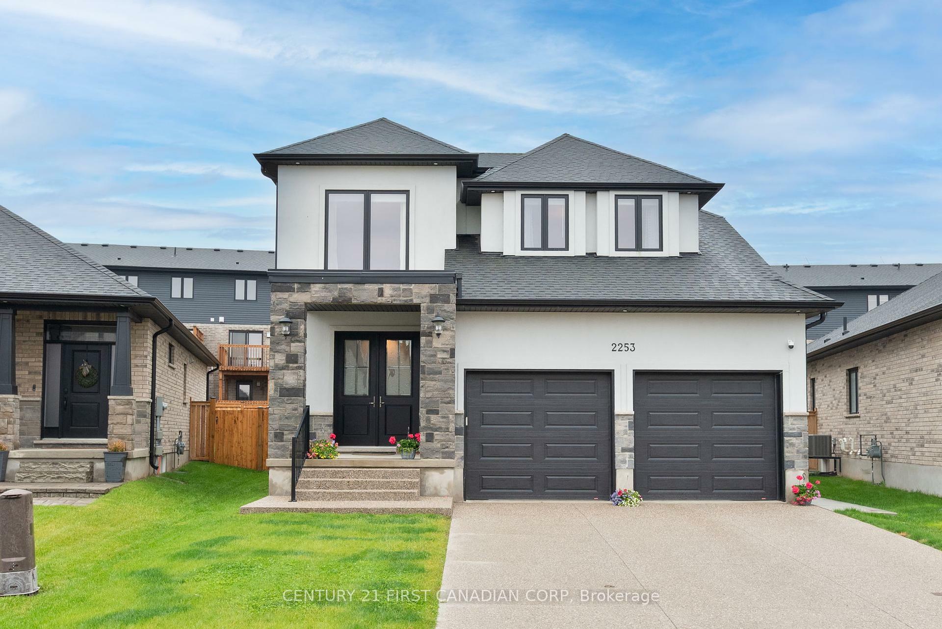 Photo de la propriété: 2253 Linkway Boulevard ON N6K 0K9