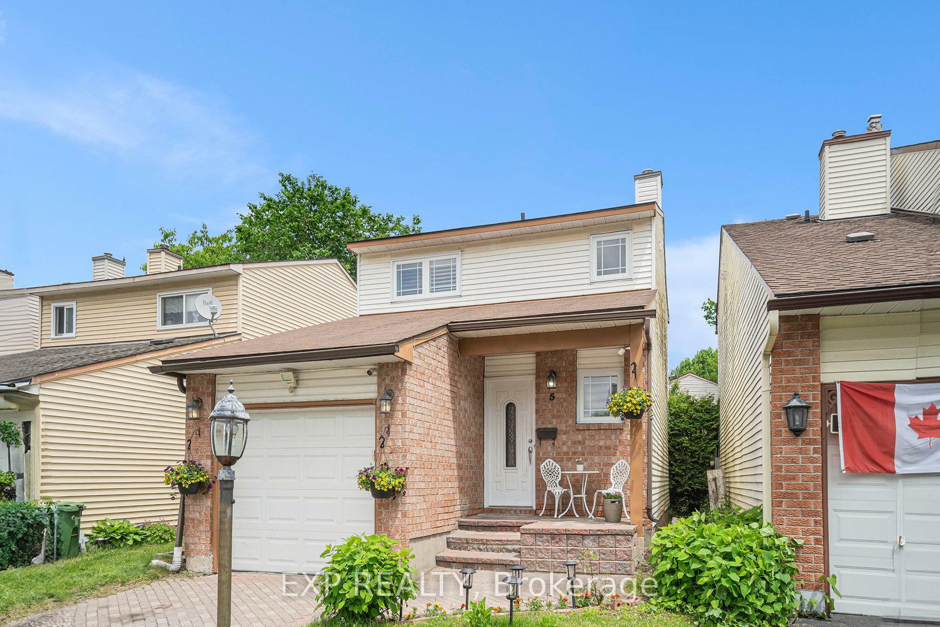 Photo de la propriété:  5 Benlark Road  ON K2J 2L5 