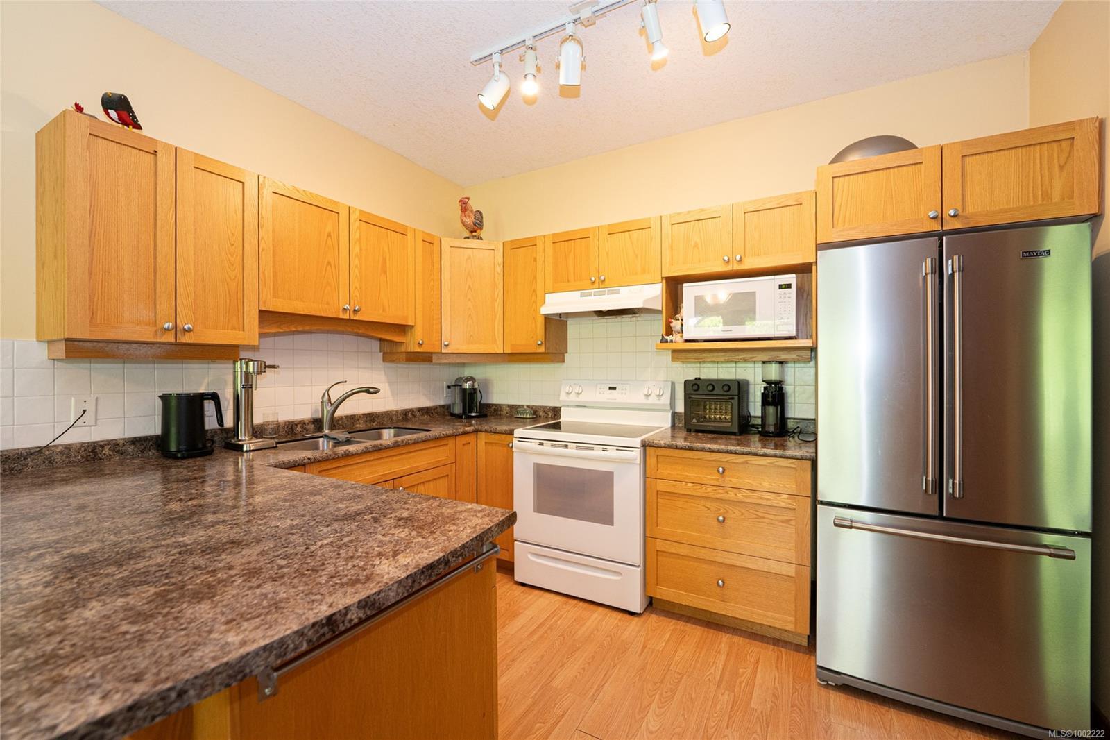 Property Photo: 133 Corbett Rd 9 BC V8K 2W6