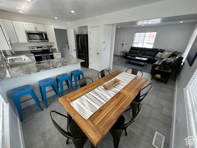 Property Photo: 3434 S 500 E UT 84106