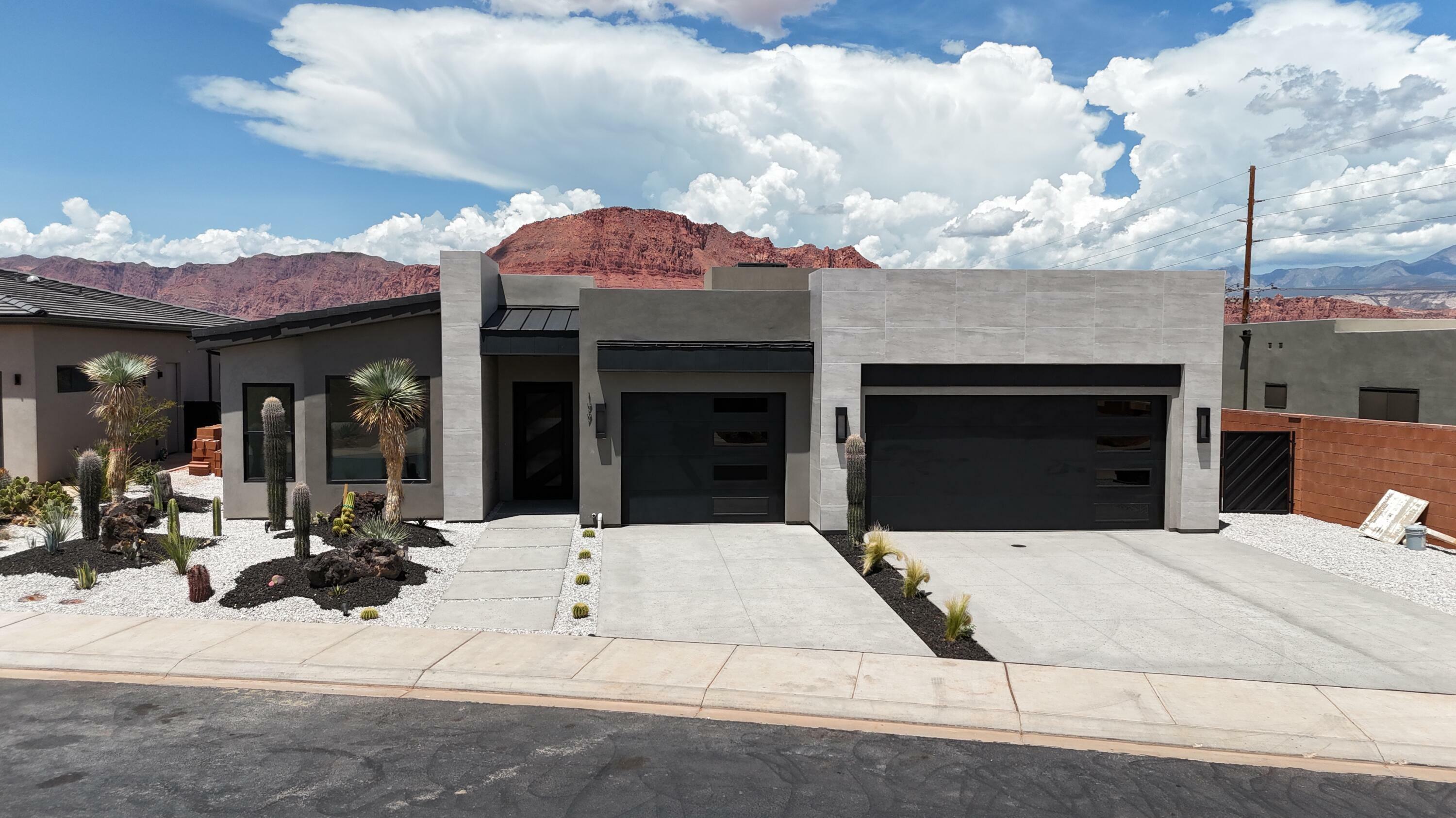 Property Photo: 177 E Terrace Ln UT 84738