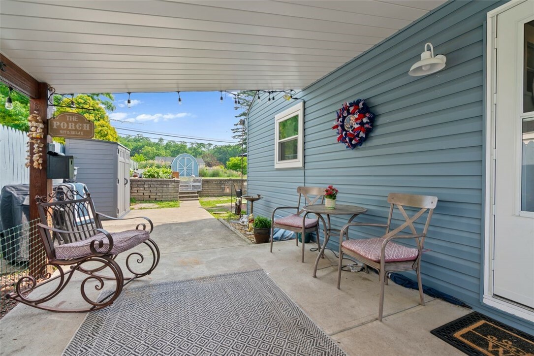 Property Photo:  3319 Hazelhurst  PA 15227 
