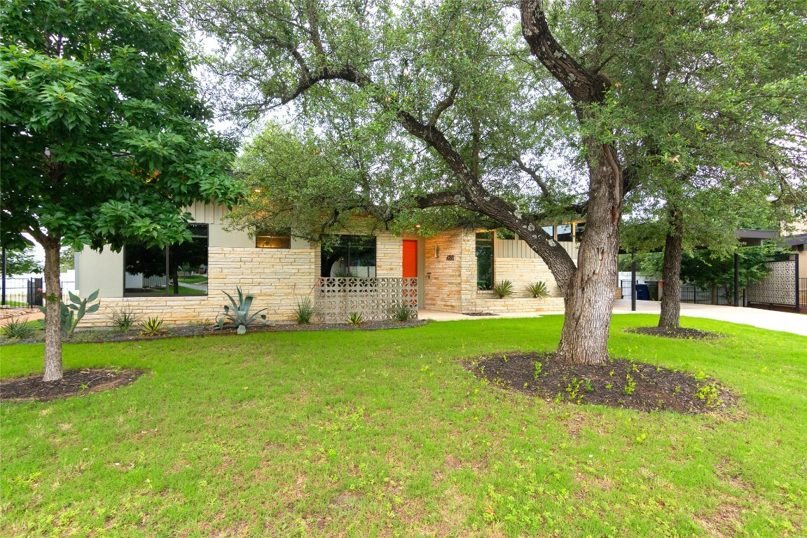 Property Photo: 488 Starlight Village Loop 2 TX 78641
