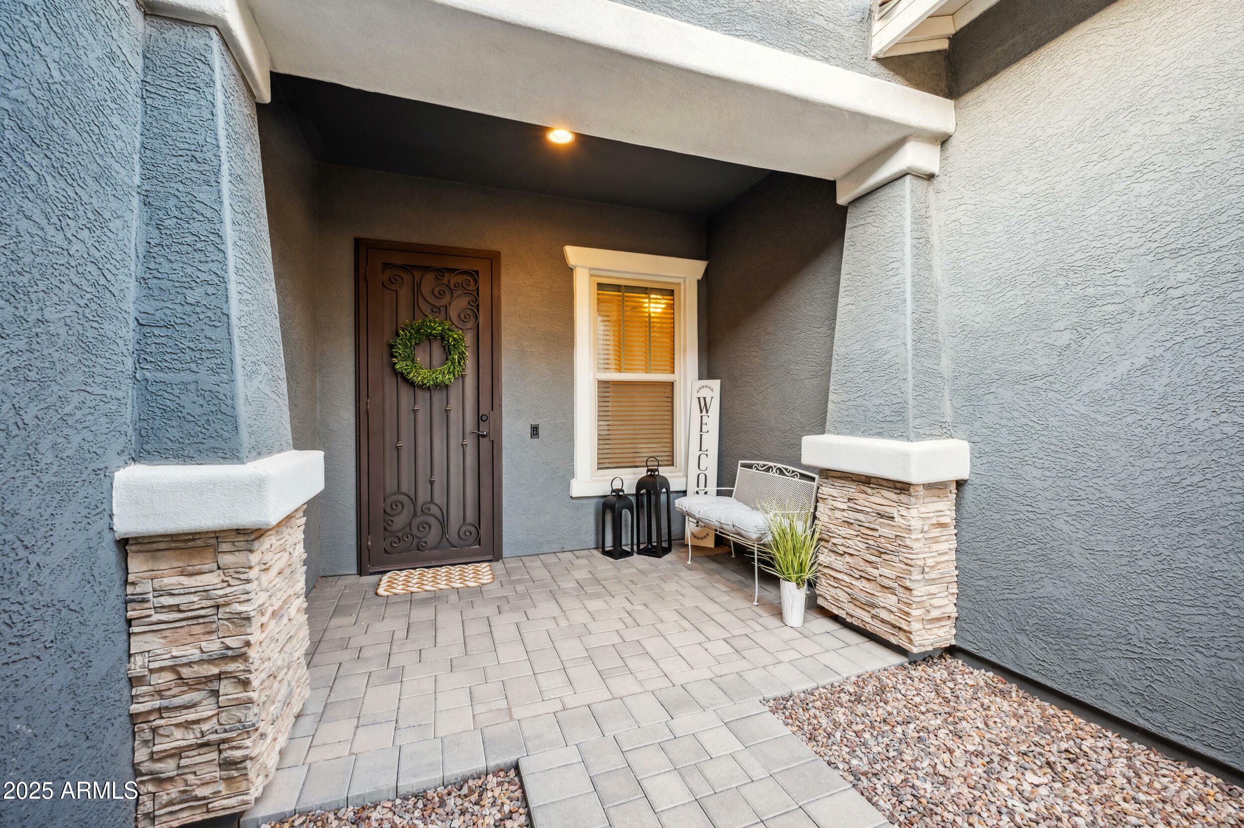 Property Photo: 10322 E Topaz Avenue AZ 85212