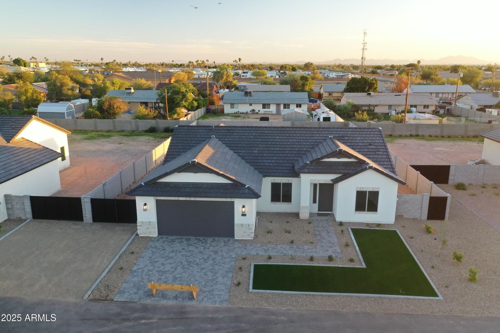 Property Photo: 11227 E Crescent Avenue AZ 85208