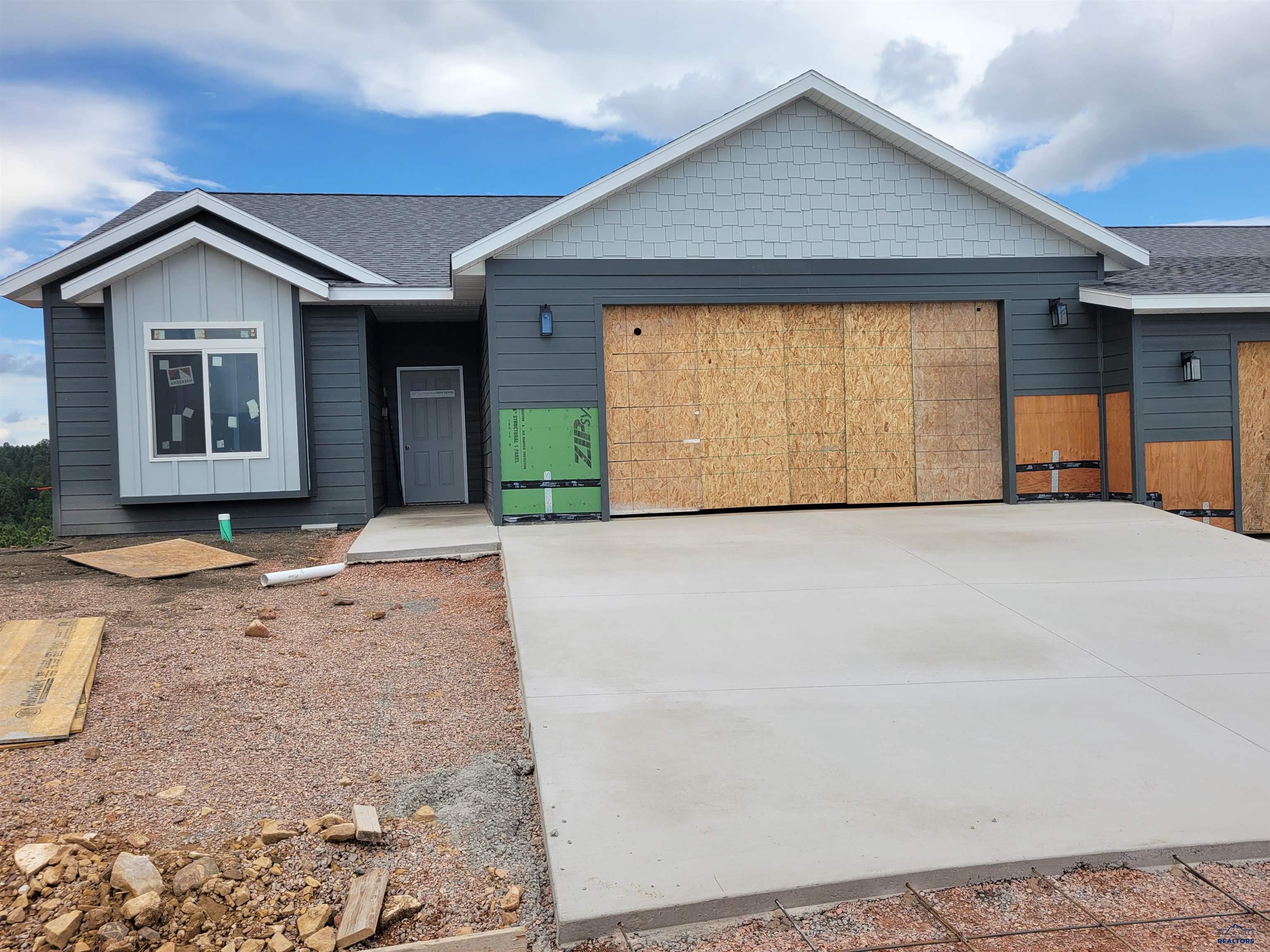 Property Photo: 1246 Pinnacle Ct SD 57701