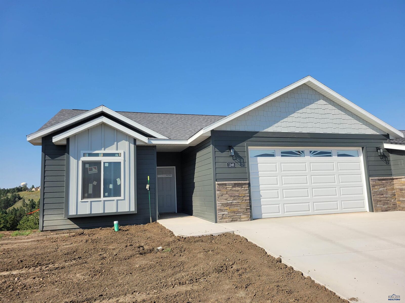 Property Photo: 1246 Pinnacle Ct SD 57701