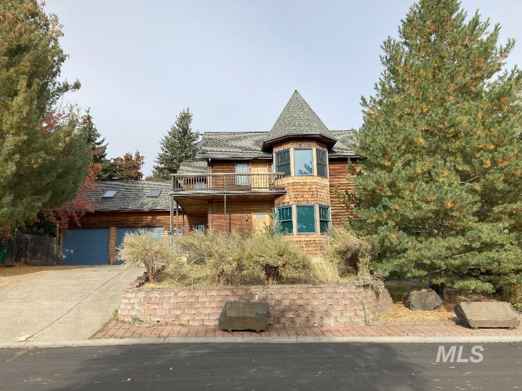 Property Photo: 1655 Lorien Ln ID 83843