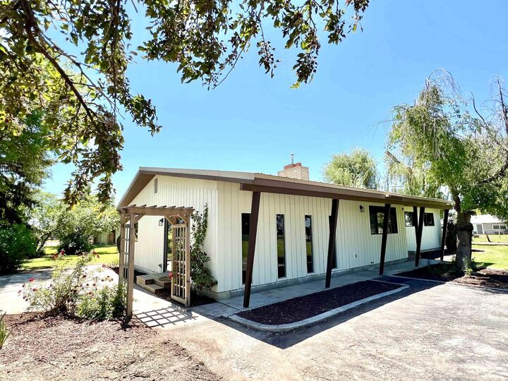 Property Photo: 227 W 150 S ID 83350