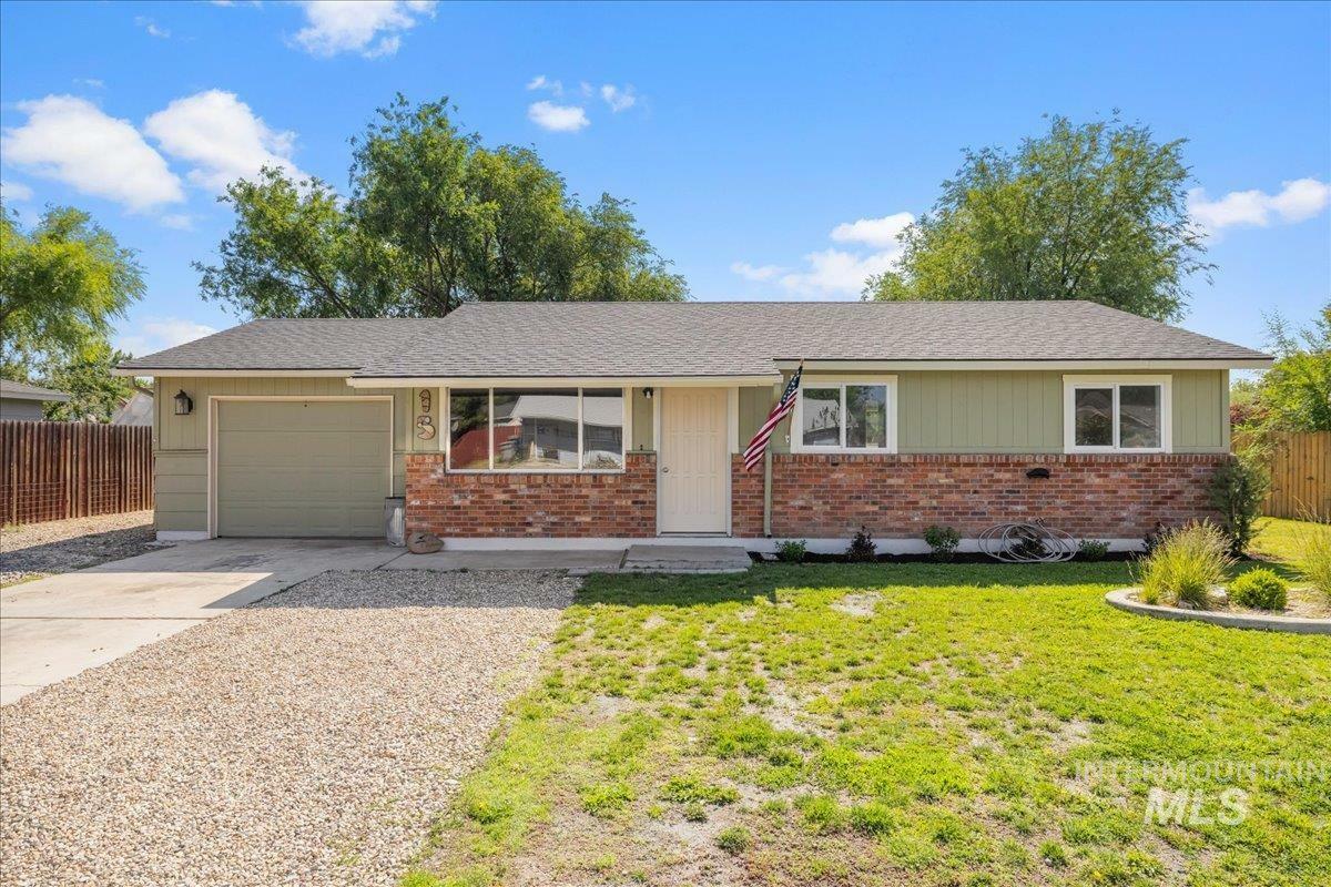 Property Photo: 15 S Campbell Ave ID 83644