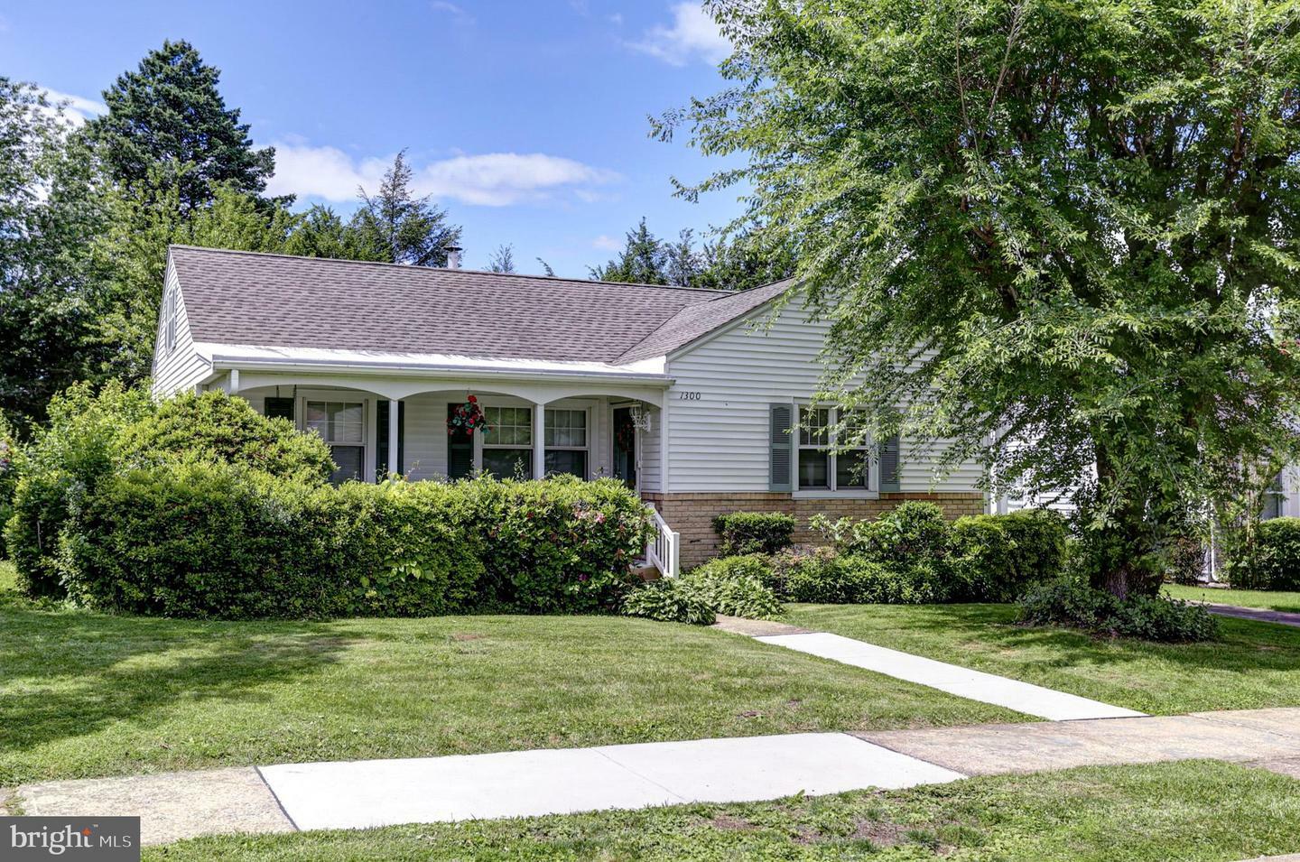 Property Photo: 1300 Warwick Road PA 17011