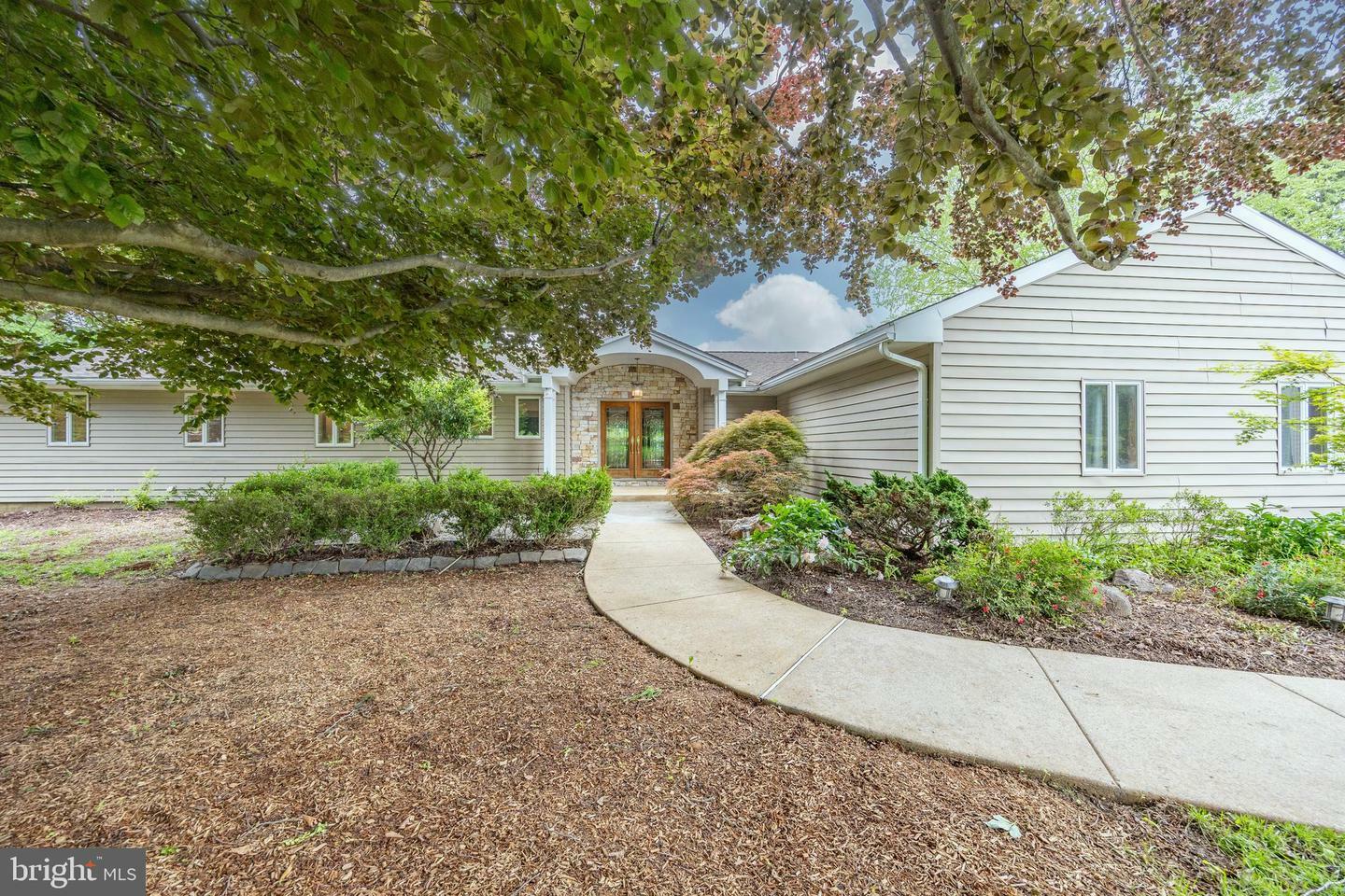 Property Photo: 1004 General Stevens Drive PA 19382