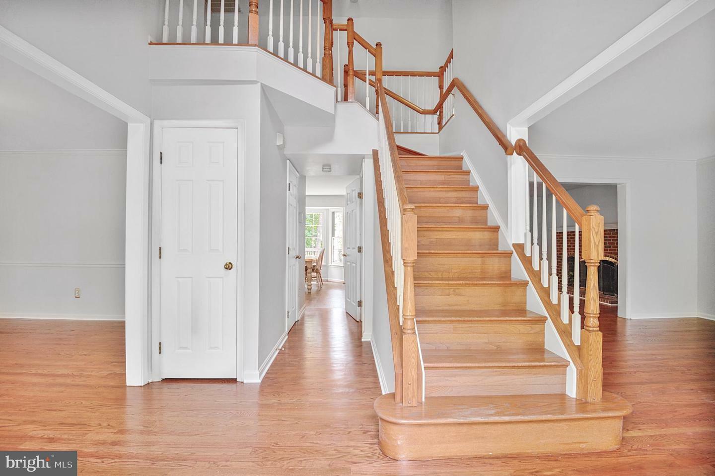 Property Photo: 20874 Yellowbloom Court VA 20147
