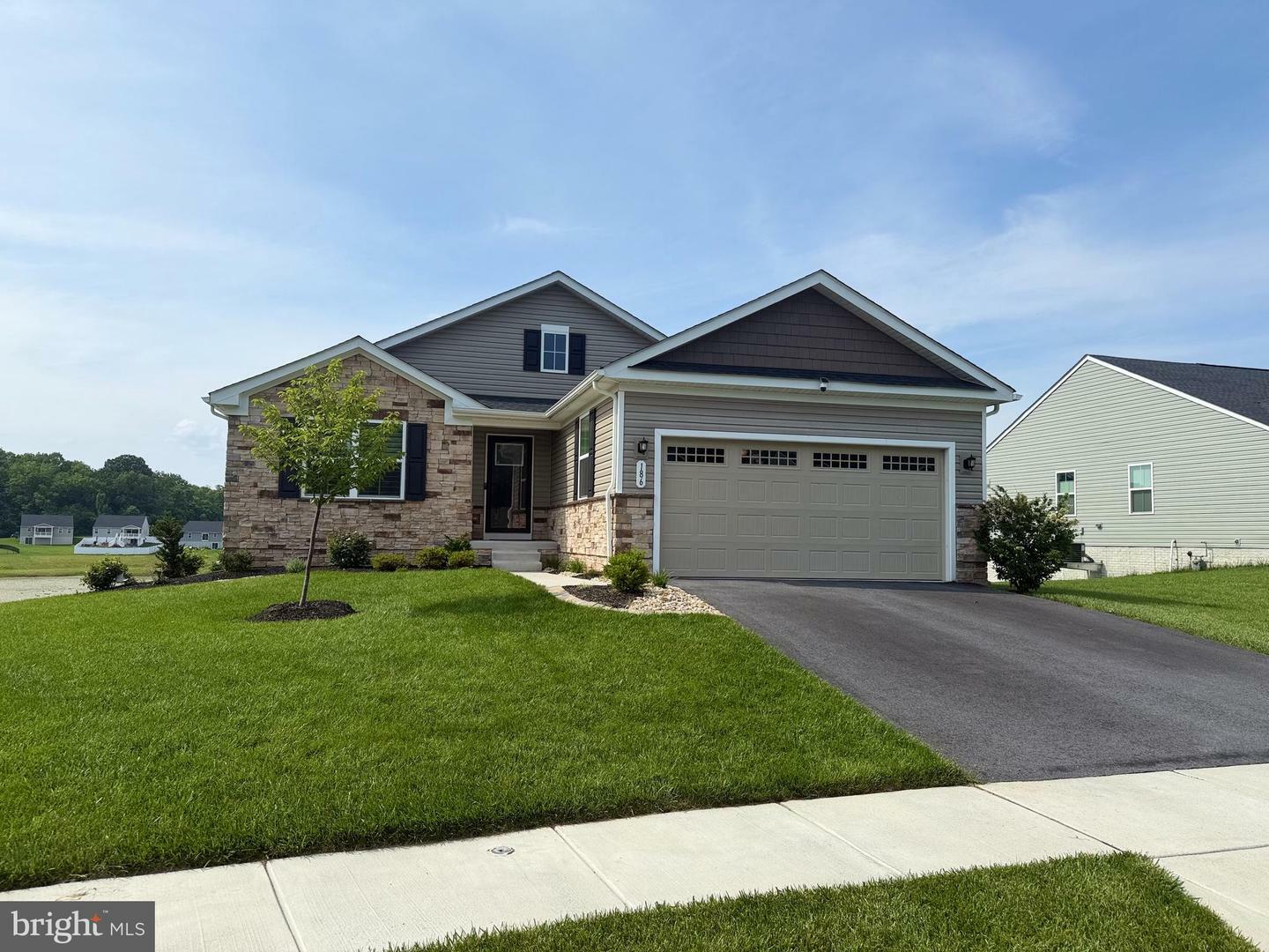Property Photo: 186 Shorefront Drive WV 25403