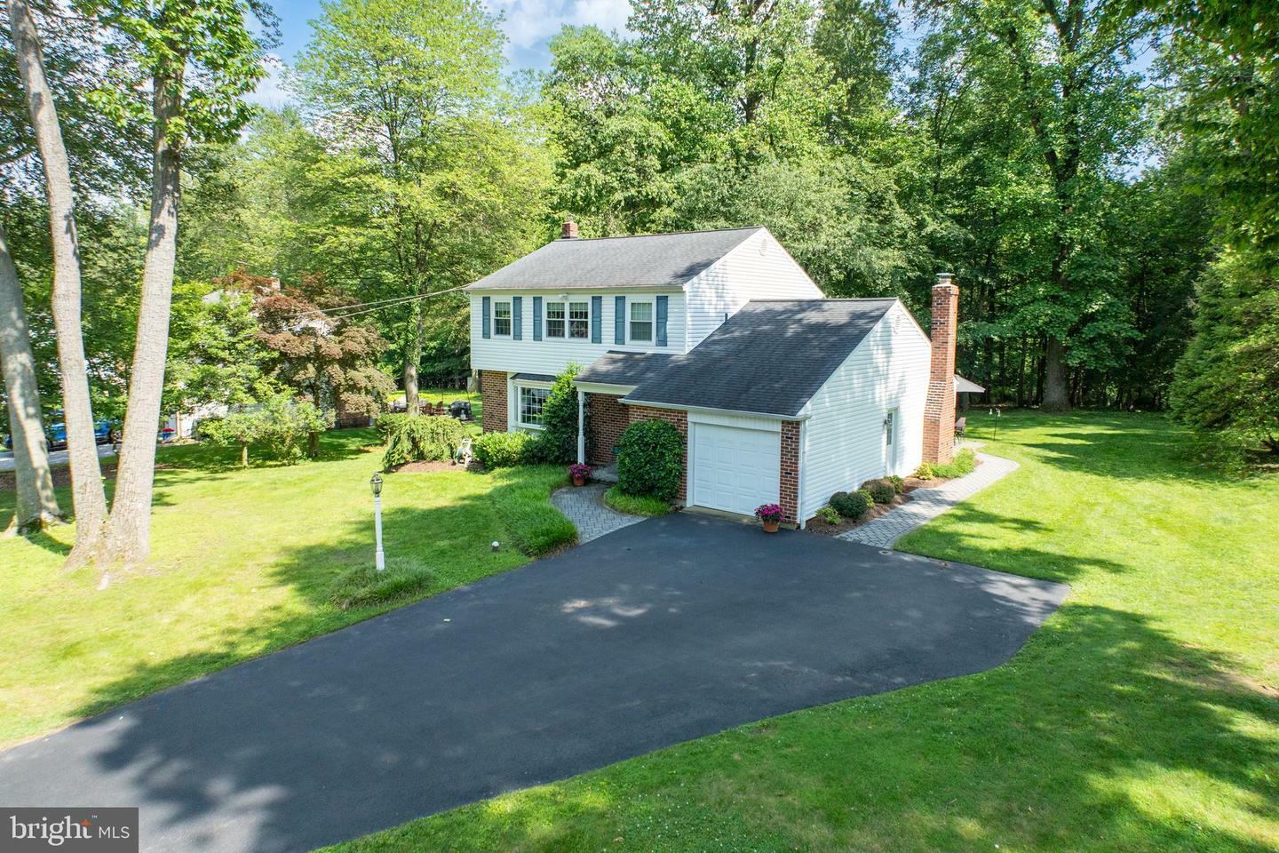 Property Photo: 416 Devon Drive PA 19341