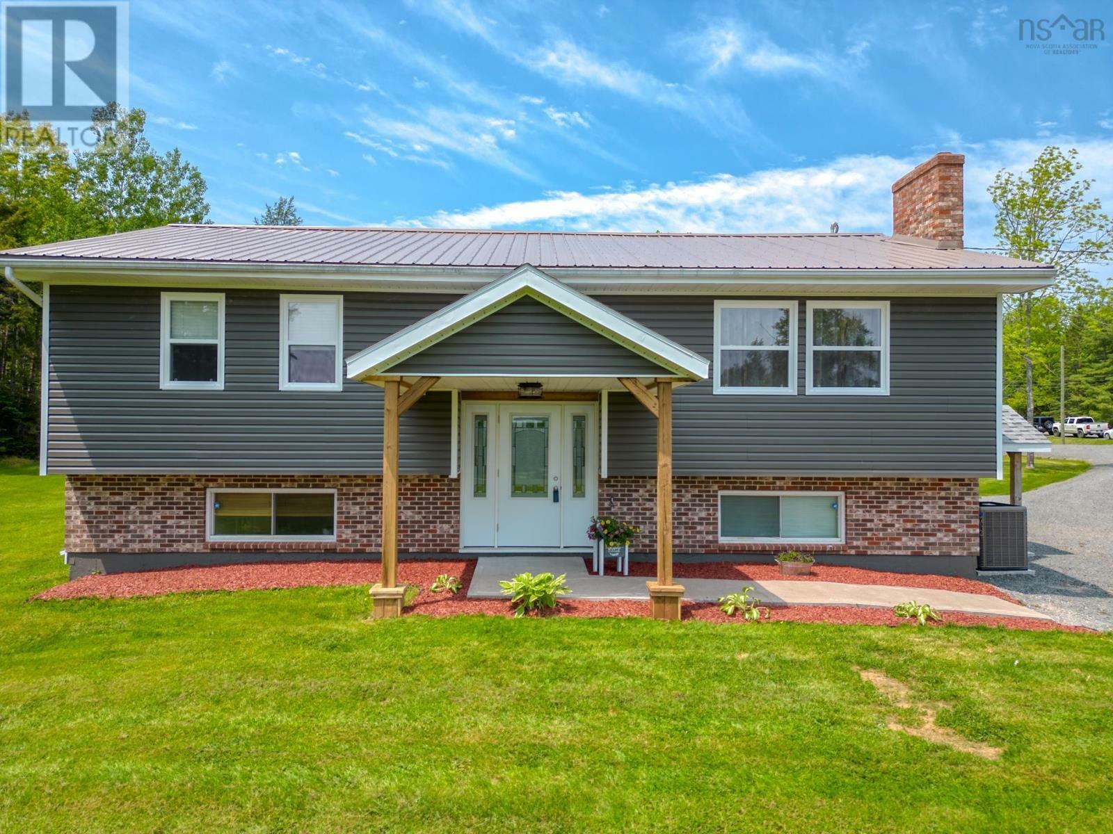 Photo de la propriété: 91 Lakewood Drive NS B0N 2A0