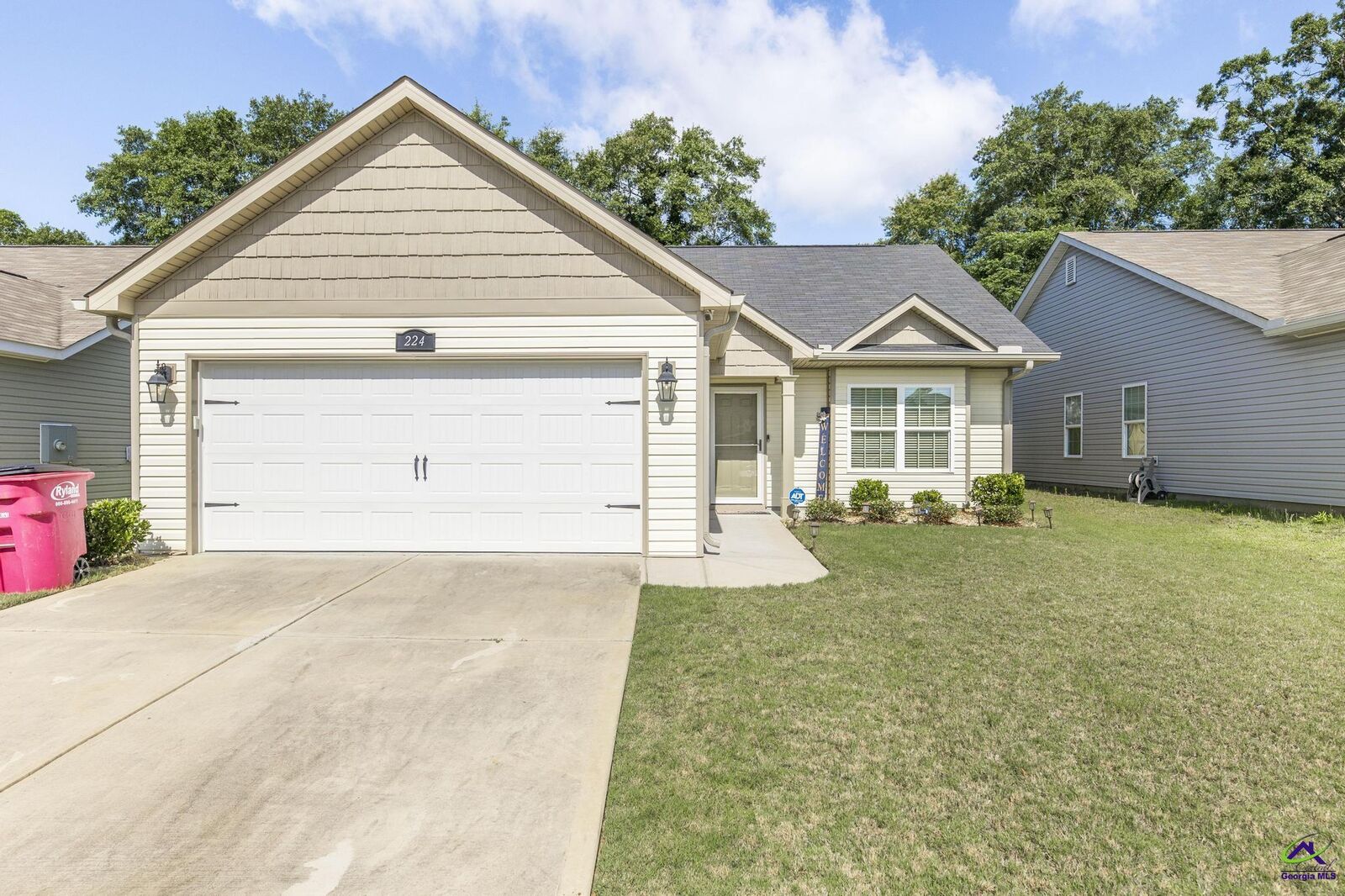 Property Photo:  224 Allentown Lane  GA 31216 