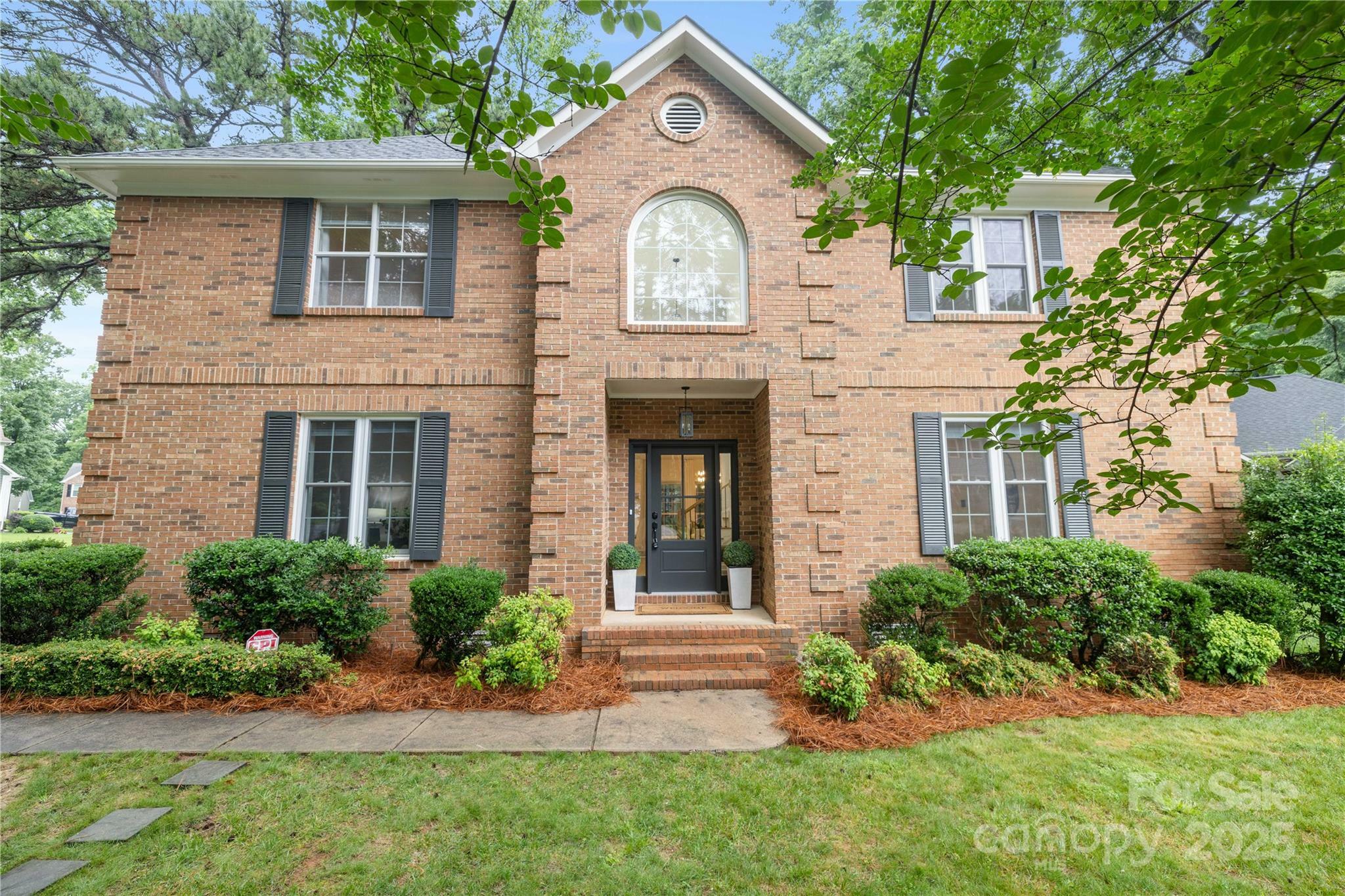 4808 Cobble Glen Way  Charlotte NC 28269 photo