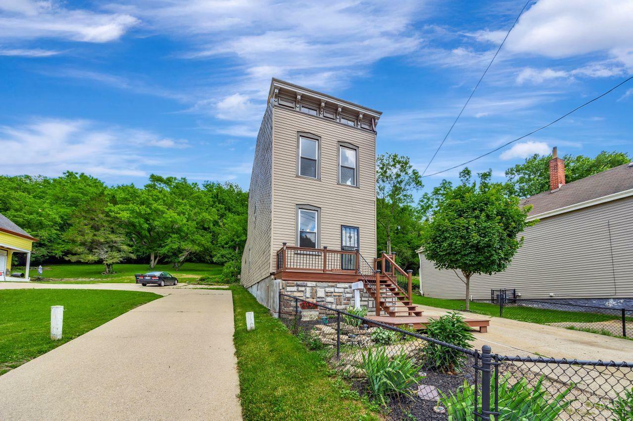 Property Photo: 2016 Queen City Avenue OH 45214