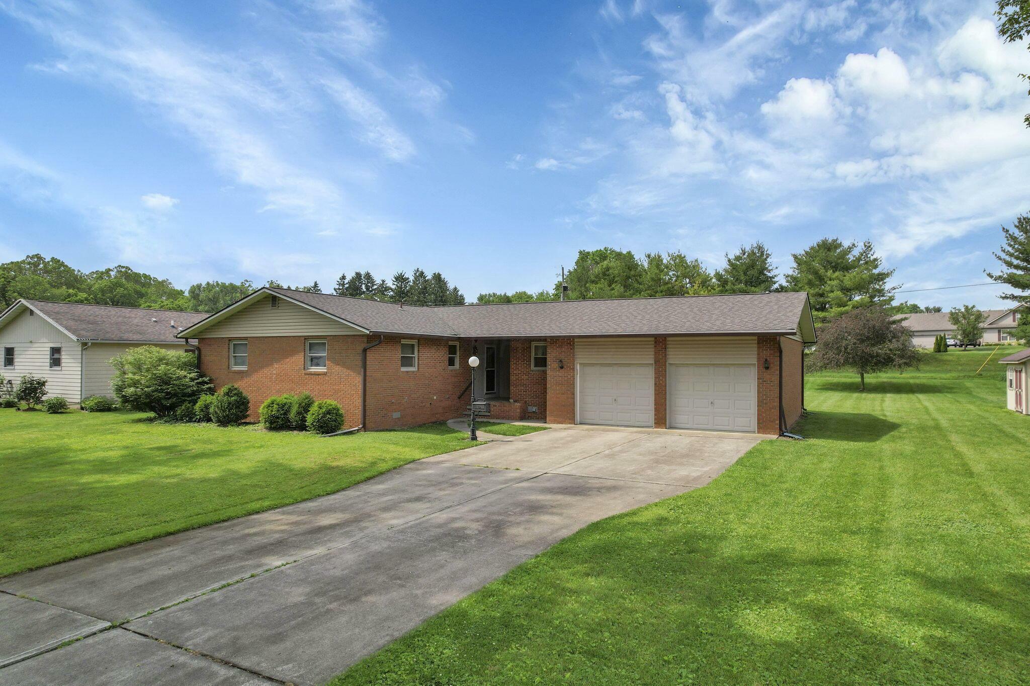 Property Photo: 694 Carpico NE Drive OH 43130