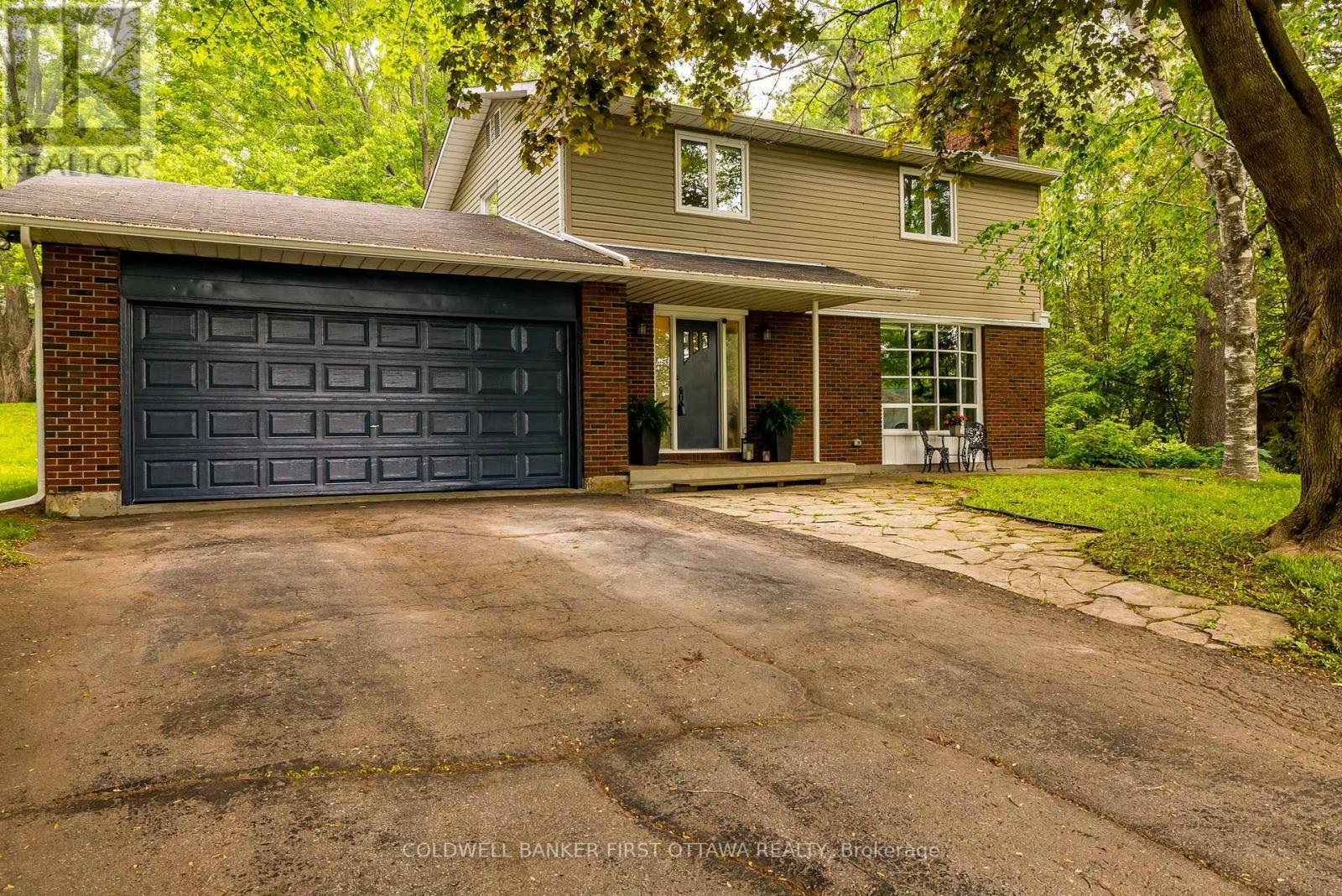 Photo de la propriété: 5455 West River Drive ON K4M 1G7