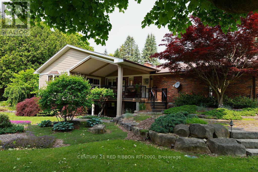 Property Photo: 24387 Saxton Road ON N7G 3H4