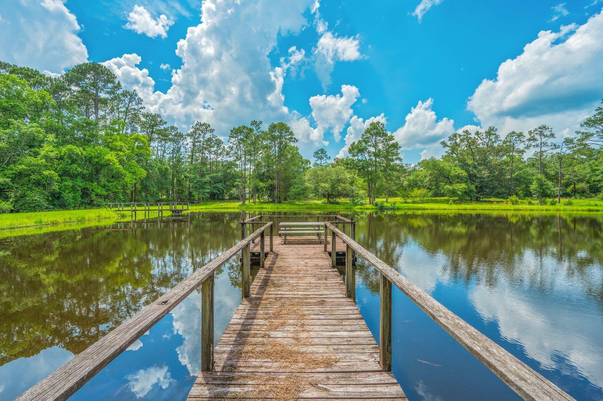 Property Photo:  2226 W James Lee Boulevard  FL 32536 