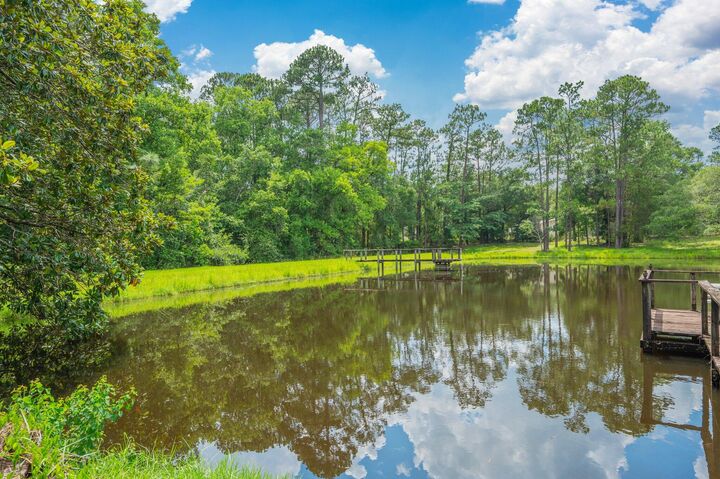 2226 W James Lee Boulevard  Crestview FL 32536 photo