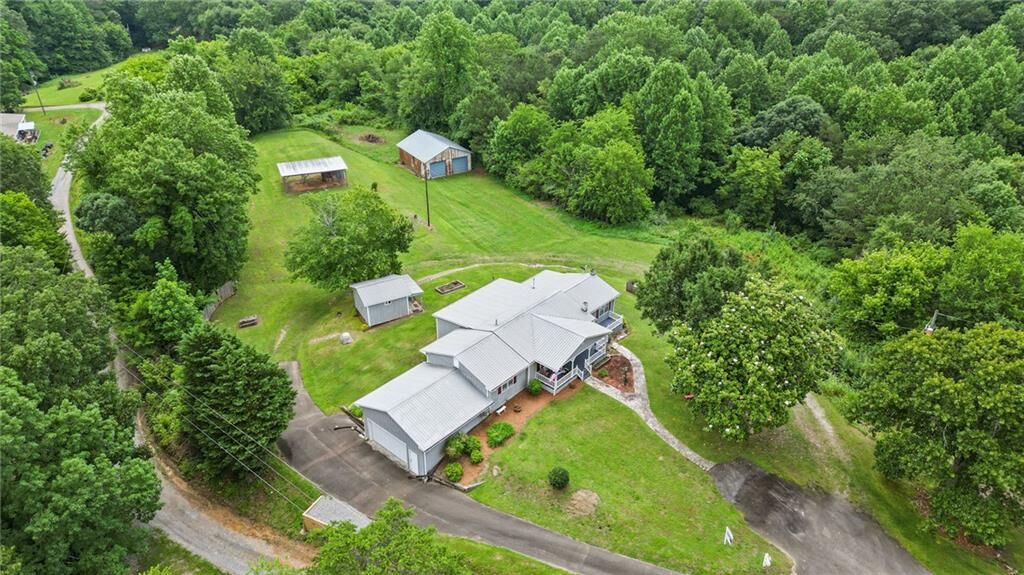 Property Photo: 404 Davis Road W GA 30139
