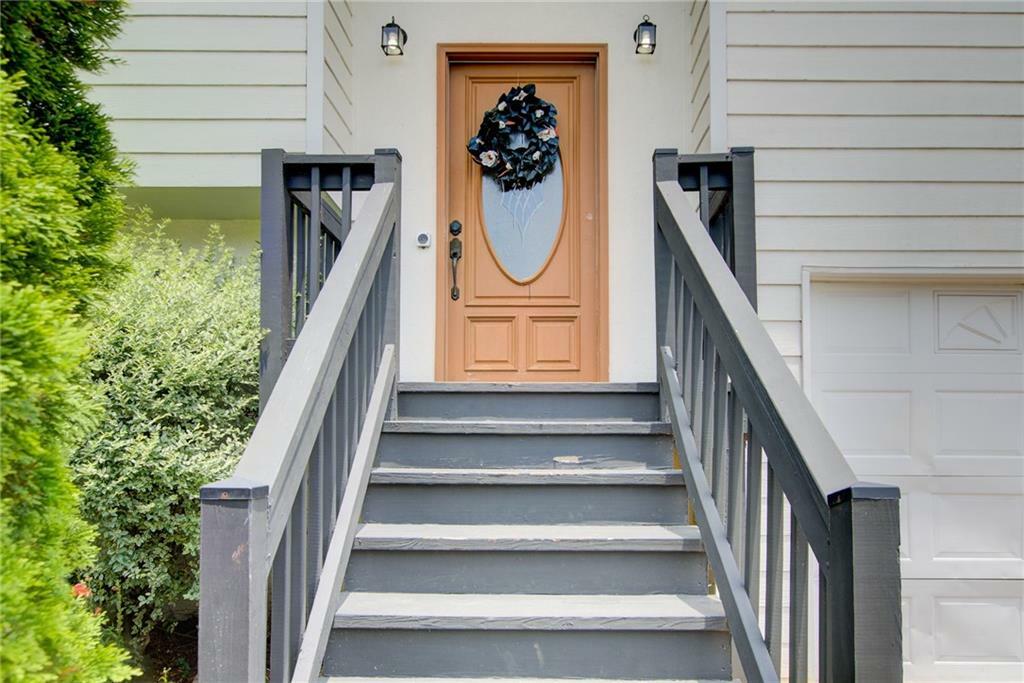 Property Photo: 8 Southview Drive GA 30121