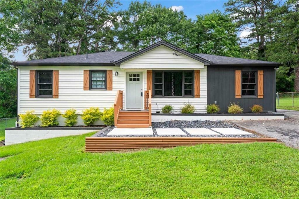 Property Photo: 1326 Stella Circle SW GA 30126