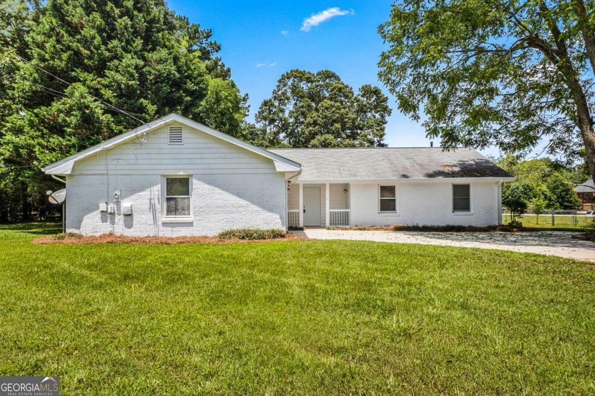 Property Photo: 1698 Brandy Woods Trail SE GA 30013