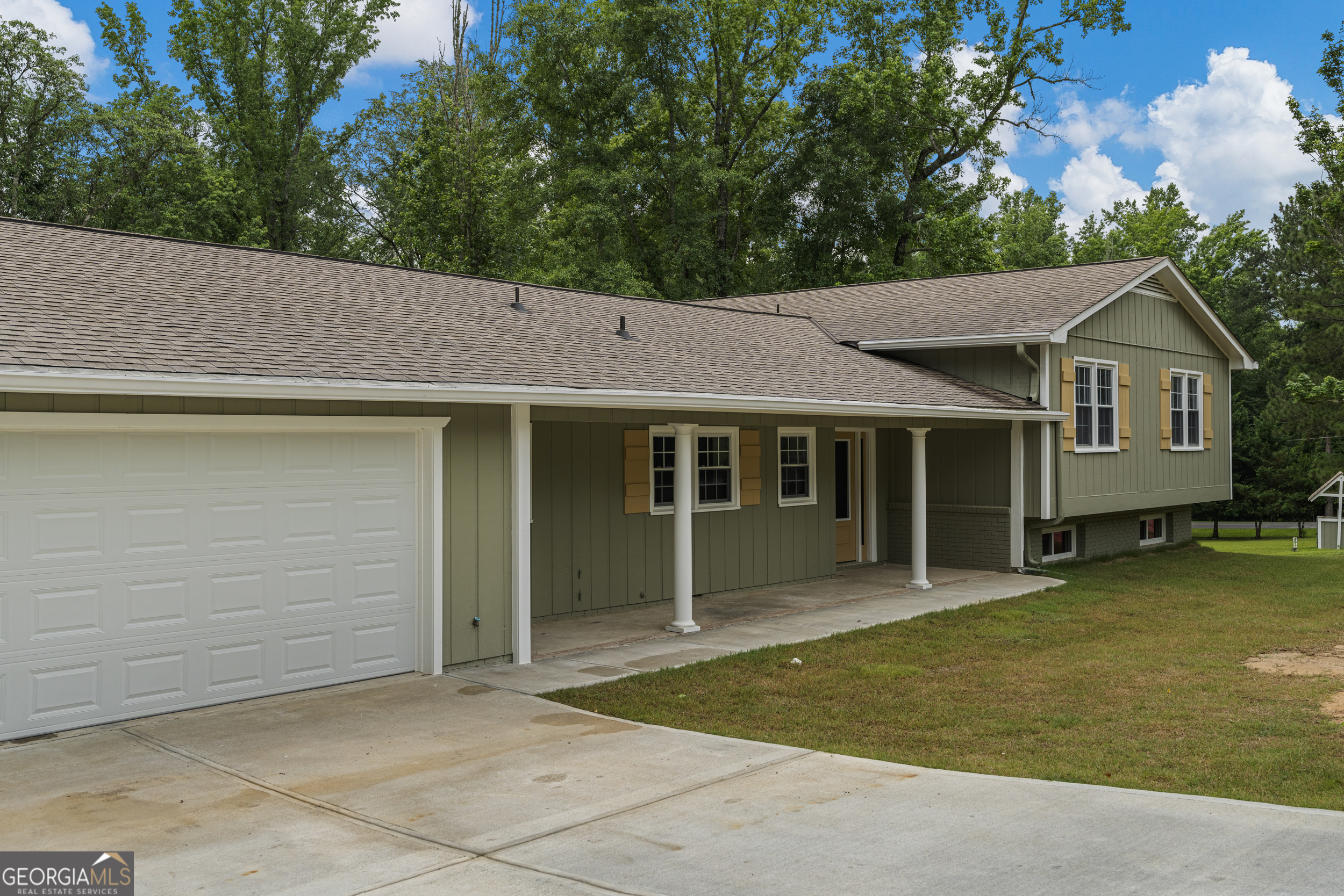Property Photo: 1000 Jones Road GA 31804