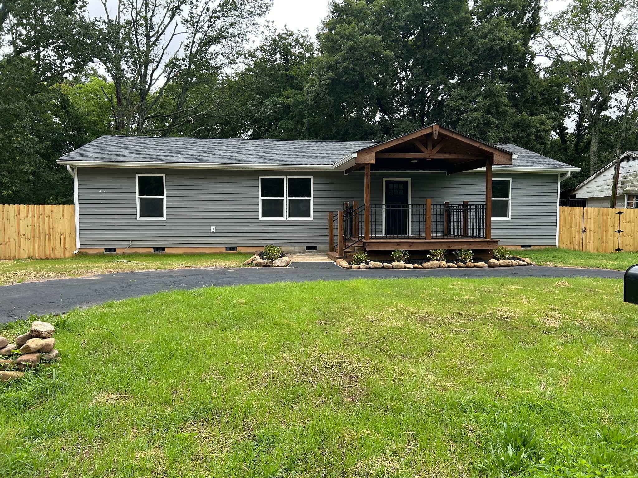 8430 Springfield Road  Soddy Daisy TN 37379 photo