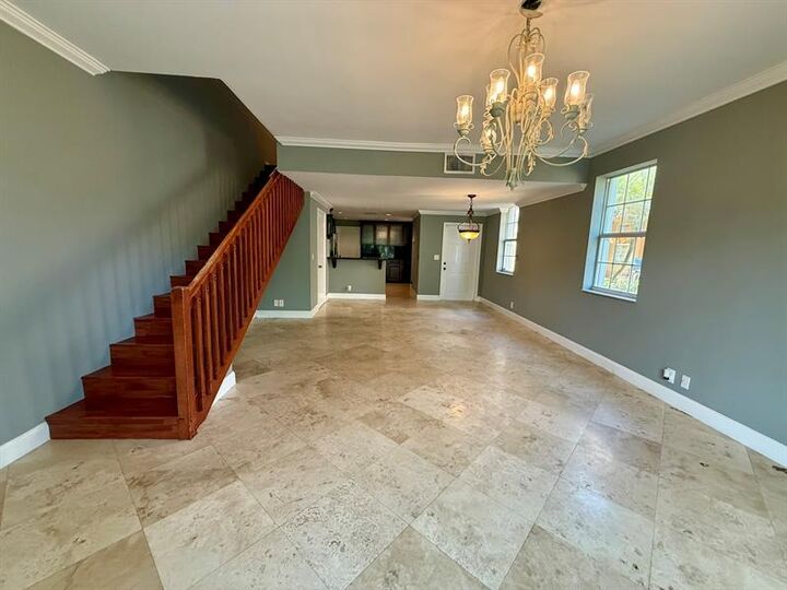 Property Photo:  1402 Veracruz Ln  FL 33327 