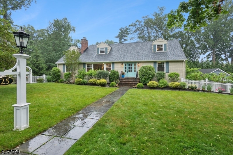 Property Photo: 25 Woodcliff Dr NJ 07940