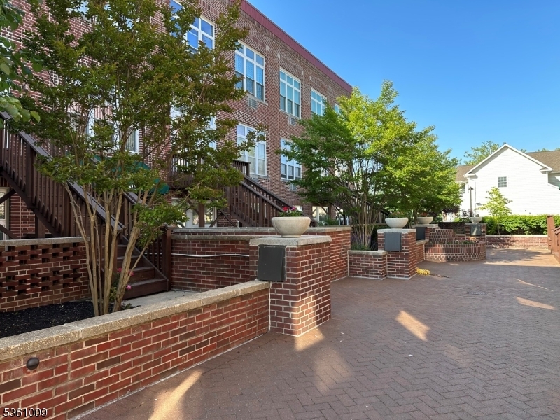 Property Photo: 515 Trinity Pl 2cn NJ 07090