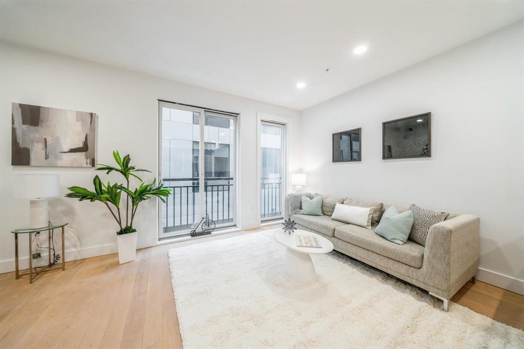 Property Photo: 160 Brunswick St 305 NJ 07302