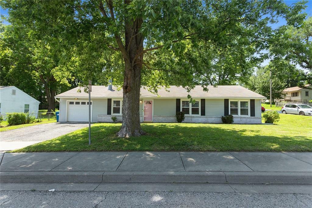 Property Photo:  304 Range Line Road  MO 64068 