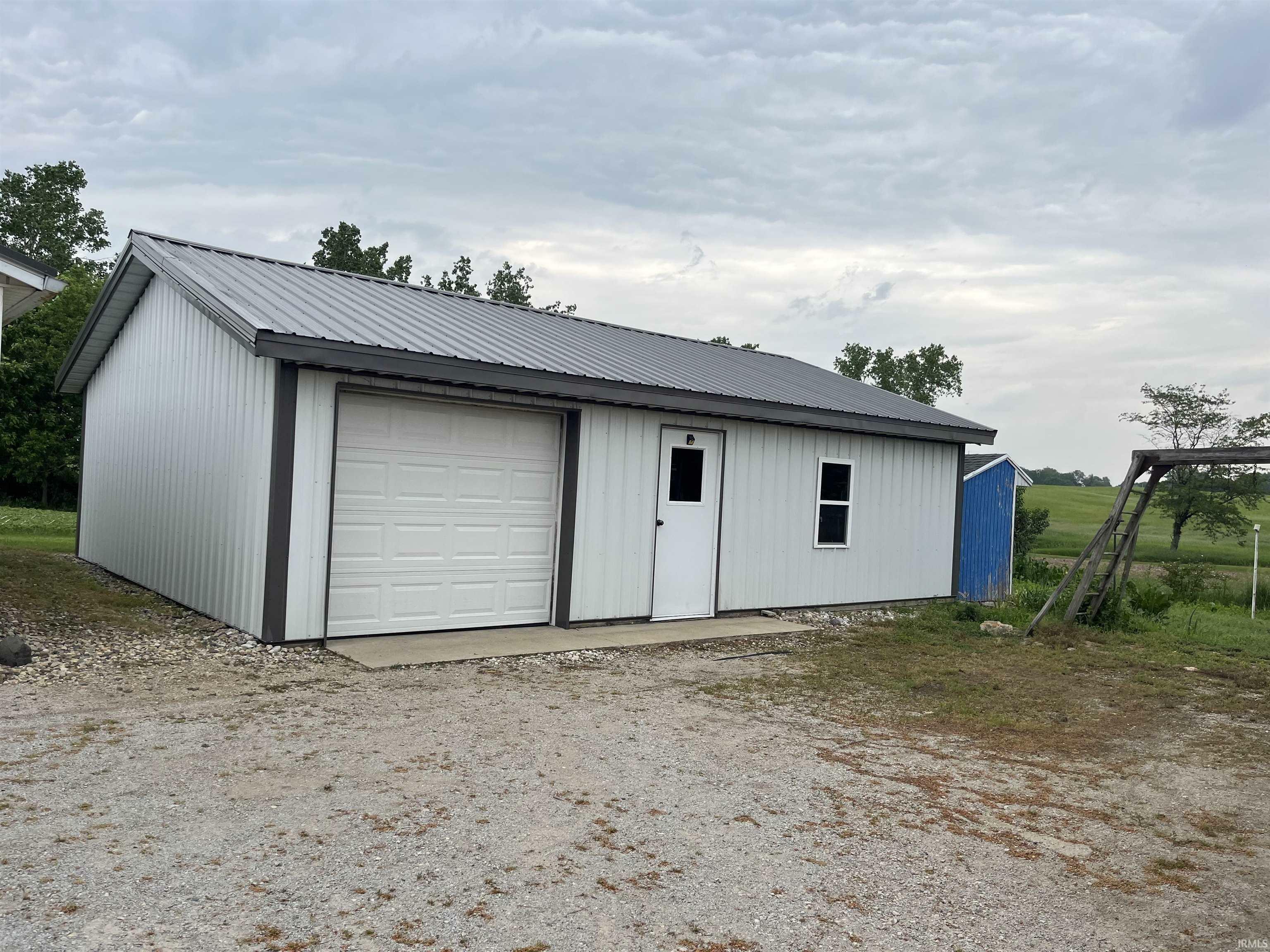 Property Photo: 6000 W 280 S IN 46787