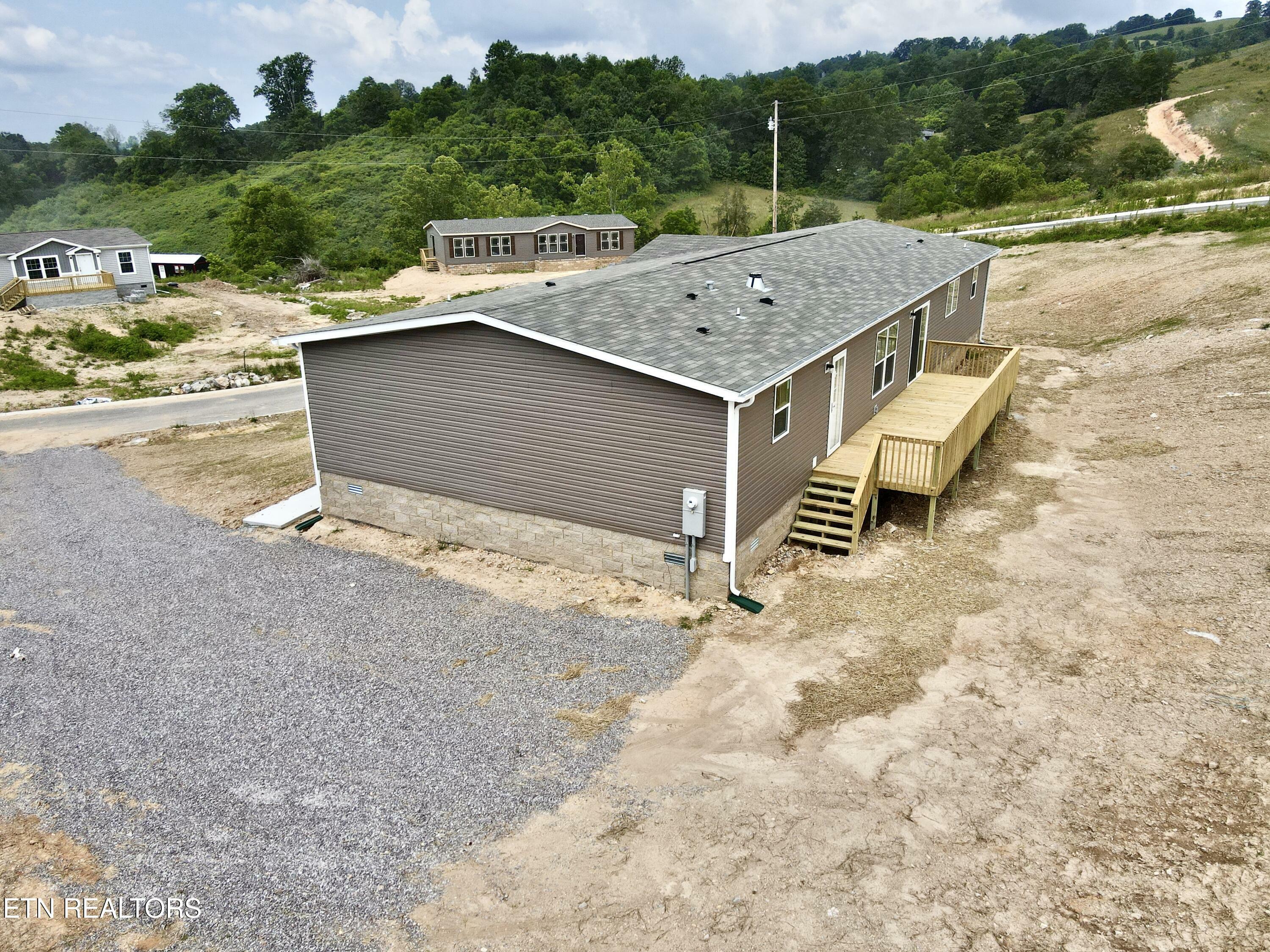 Property Photo: 320 Perkey Way TN 37879