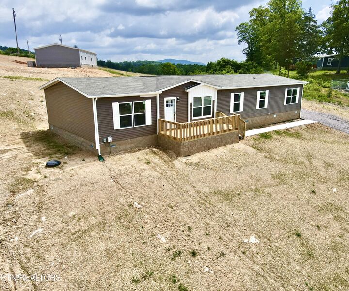 Property Photo: 320 Perkey Way TN 37825