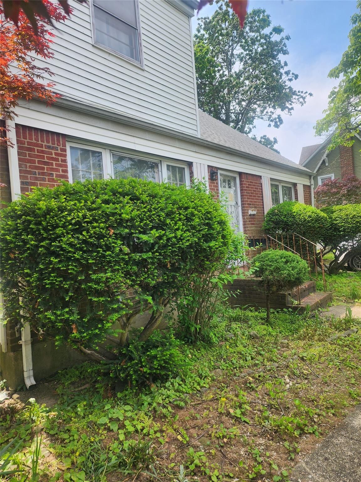 Property Photo:  258 Brown Avenue  NY 11550 