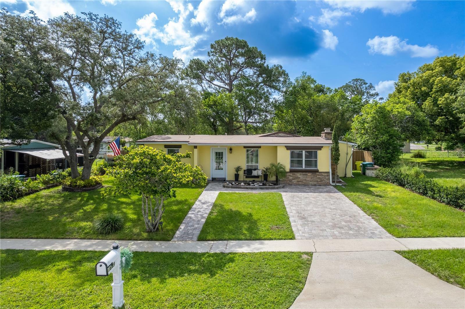 Property Photo:  1649 W Waycross Circle  FL 32725 