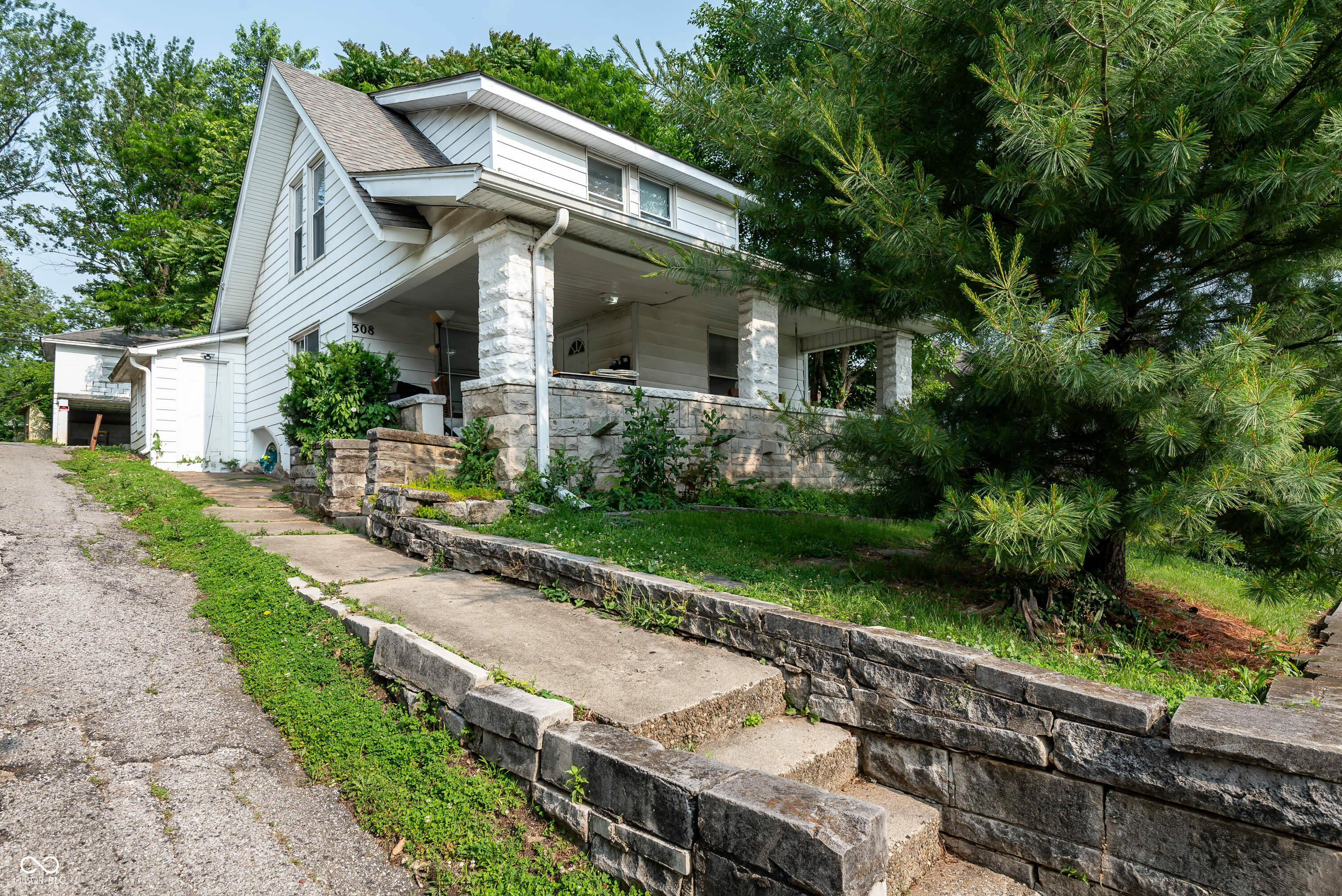 Property Photo: 308 S Madison Street IN 47403