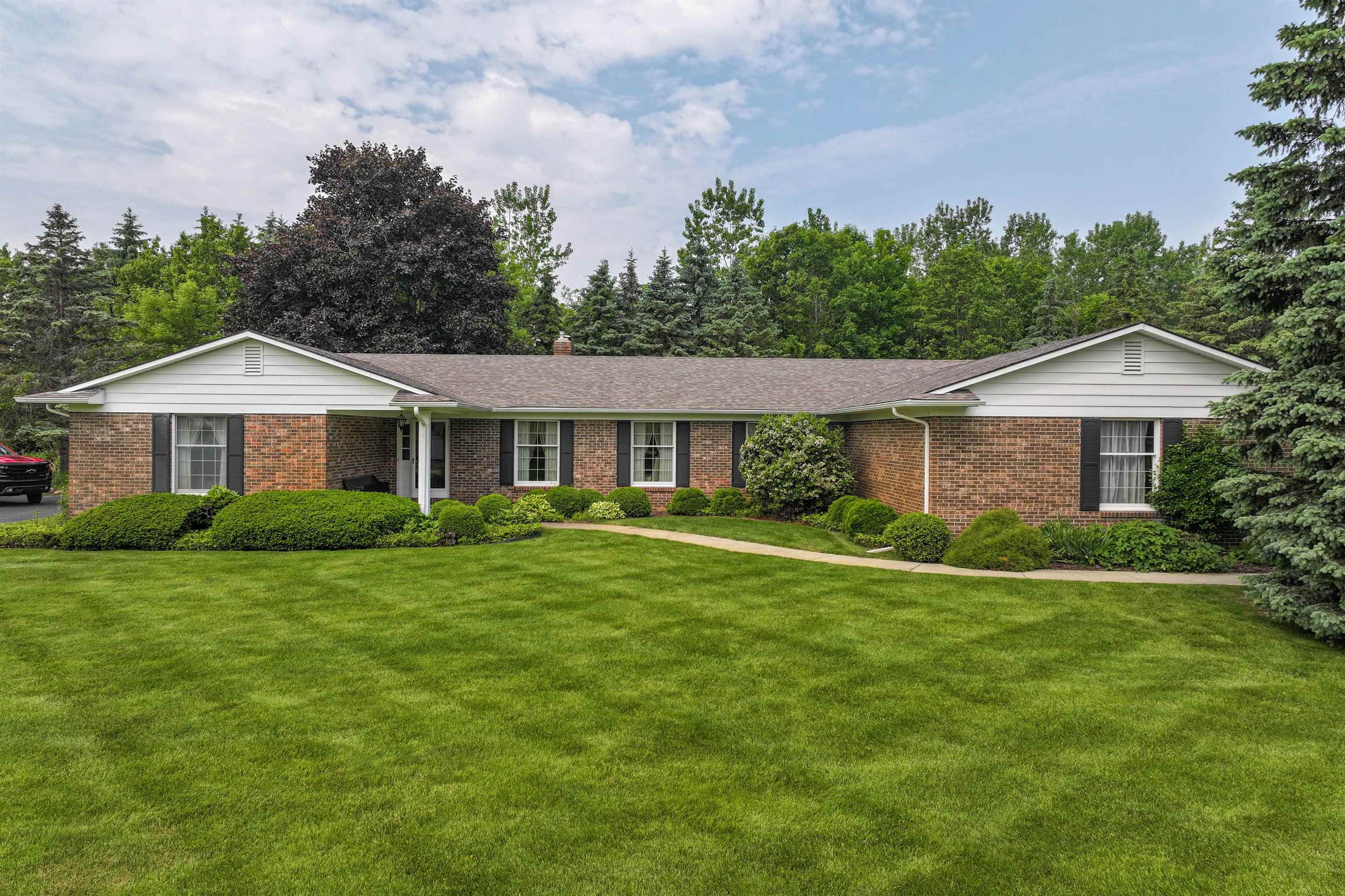 Property Photo: 9374 Oakmont Drive MI 48439