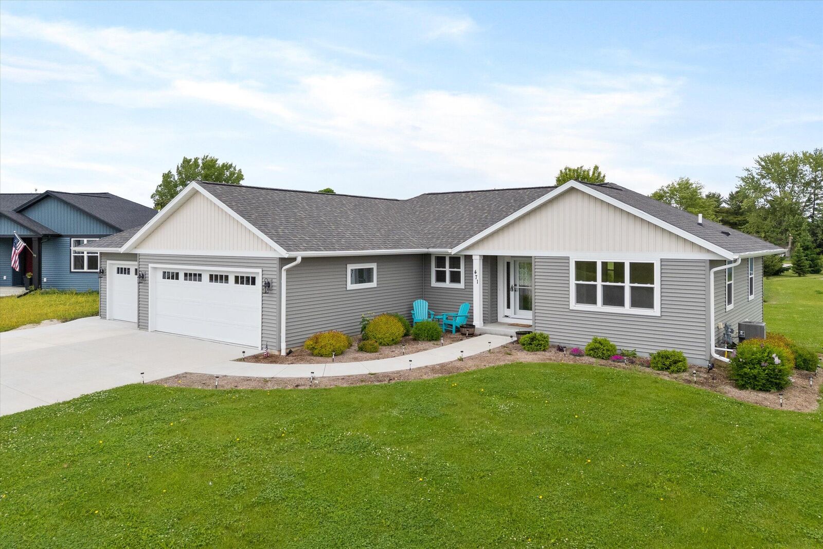 Property Photo: 471 Winners Cir WI 53020